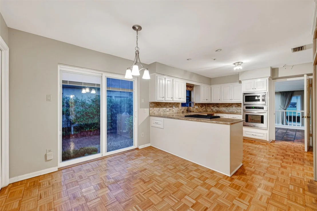 Photo of 618 Longview Drive