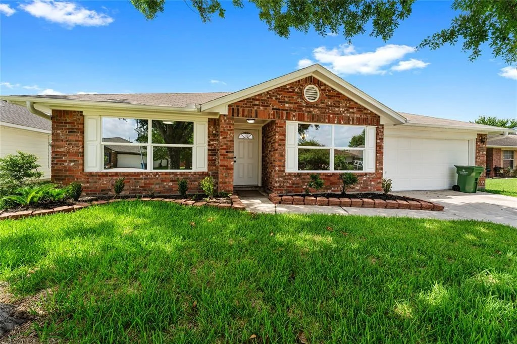 Photo of 7815 Brook Trail Circle