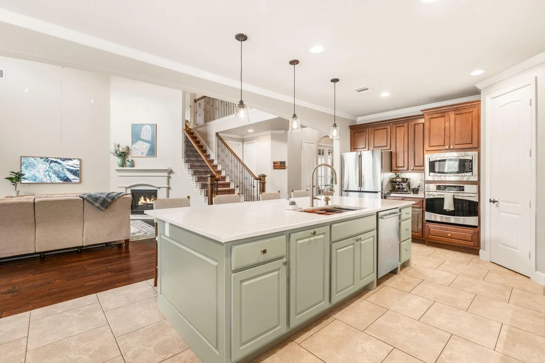 Photo of 10 Black Spruce Court