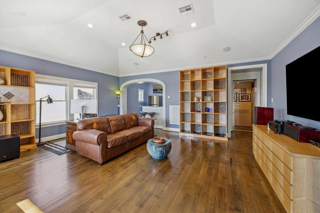 Photo of 19 Southside Circle