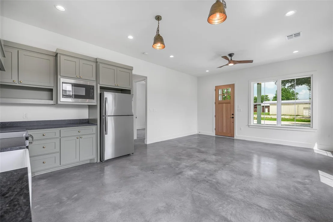 Photo of 741 Pecan Street