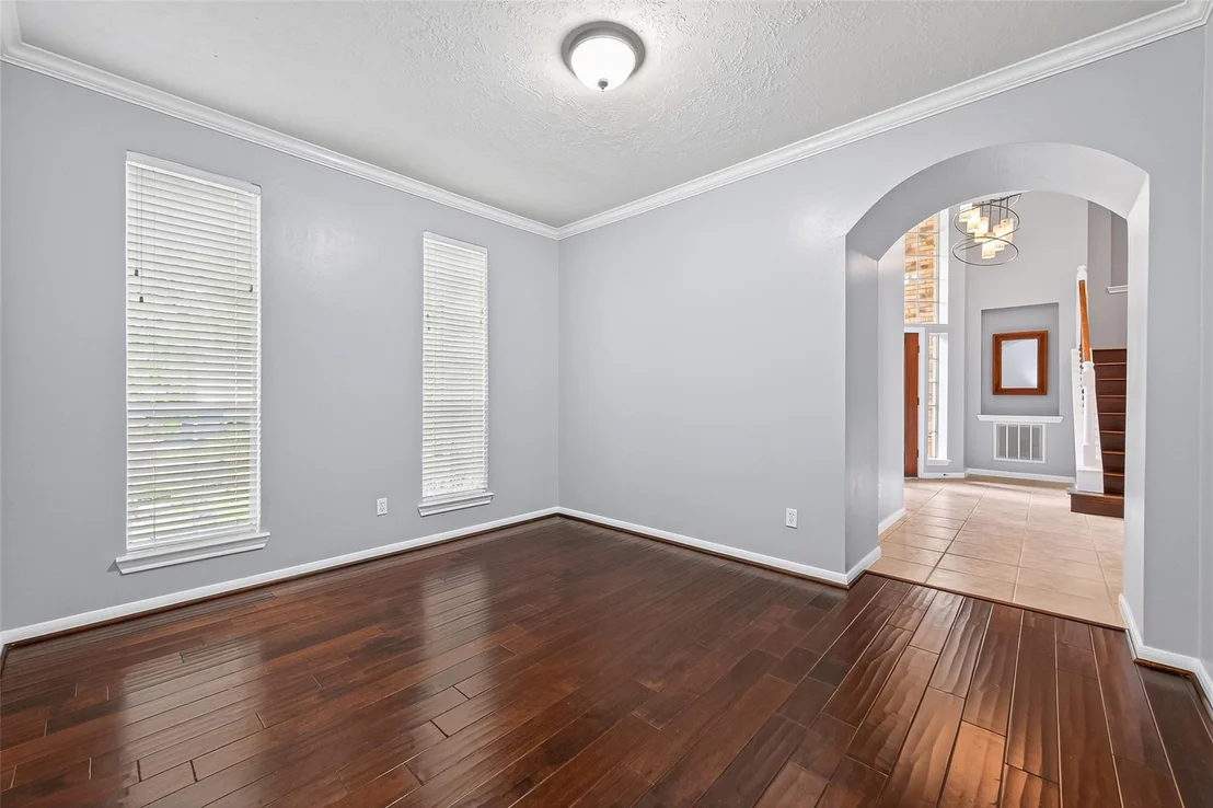 Photo of 31 Sagamore Bend Place