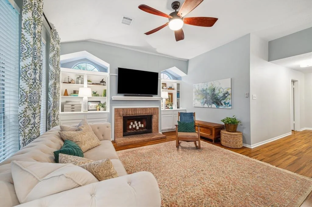 Photo of 1923 Kelona Drive