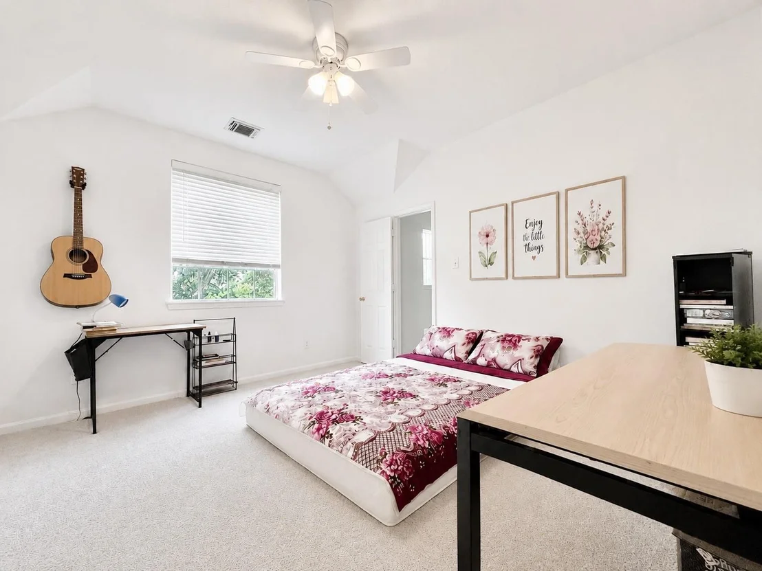 Photo of 8418 Manassas Lane