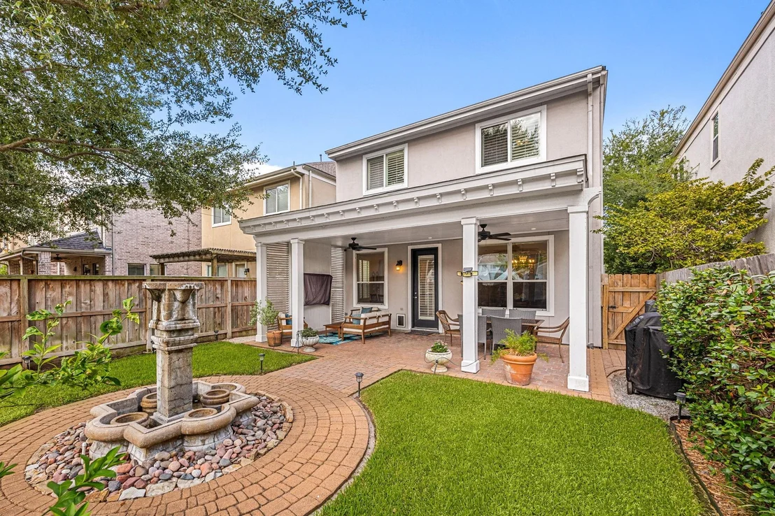 Photo of 137 White Drive