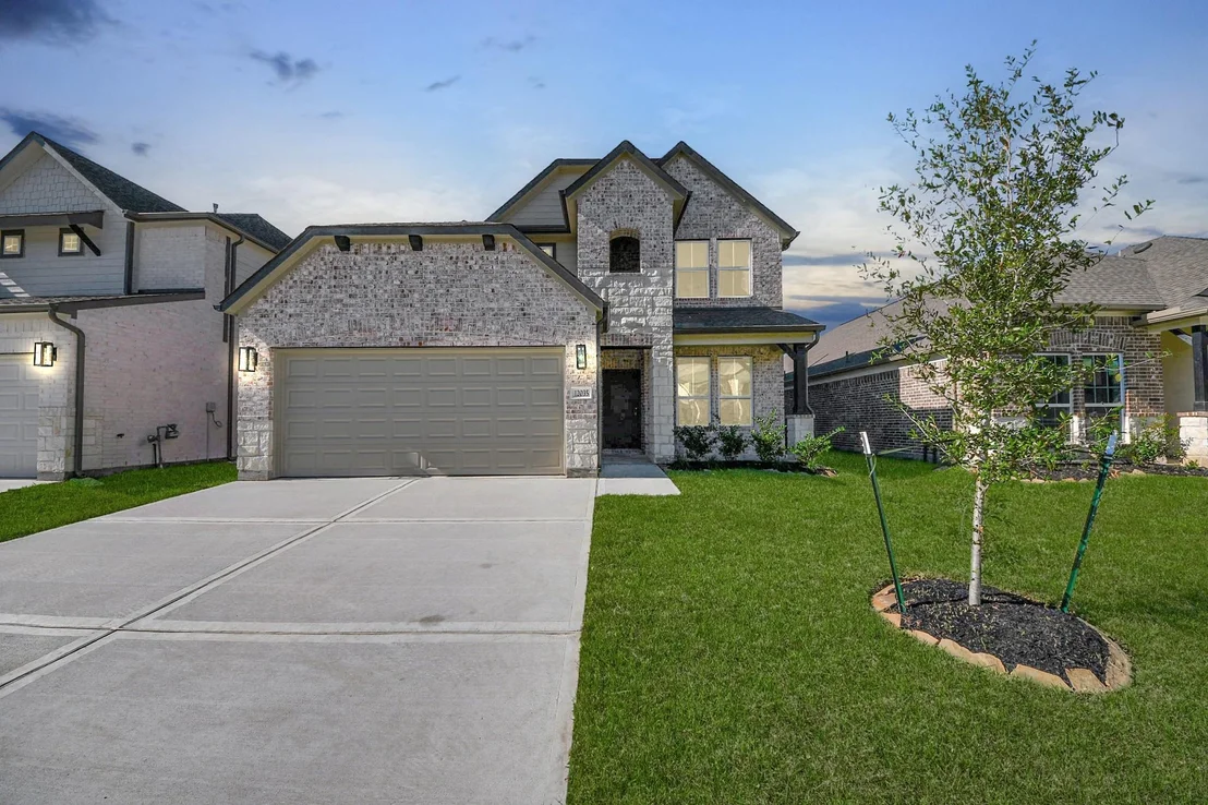 Photo of 12035 Maple Oak Drive