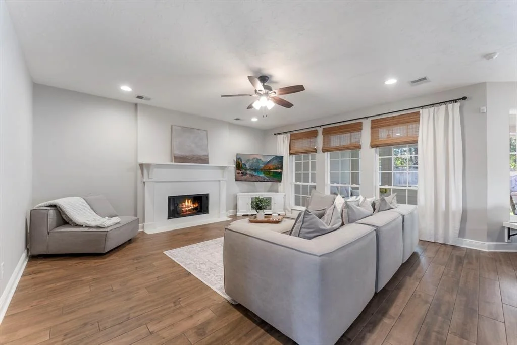 Photo of 120 W Bonneymead Circle