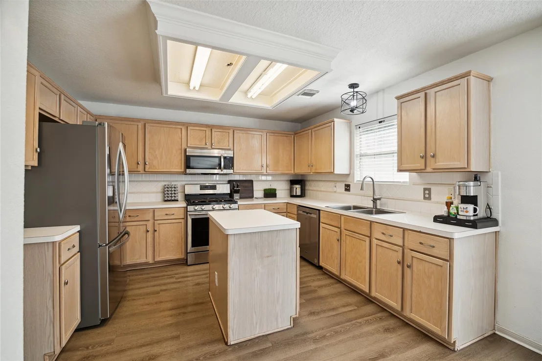 Photo of 25619 Oakridge Forest Lane