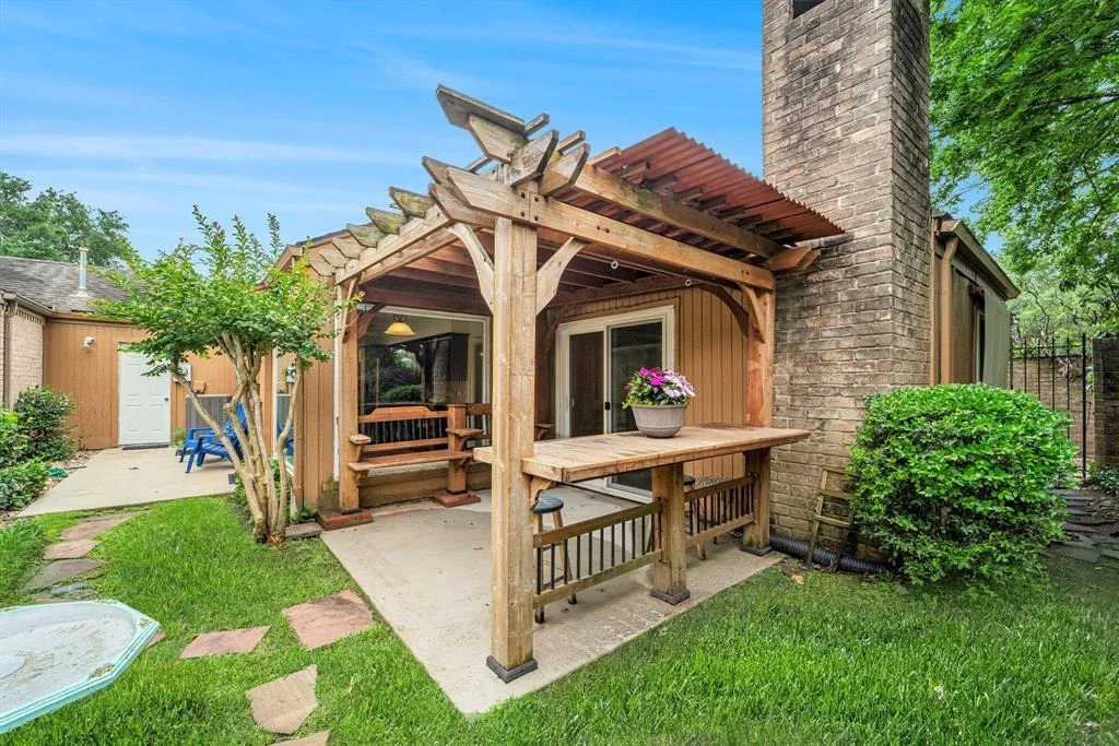 Photo of 4050 Heathersage Drive