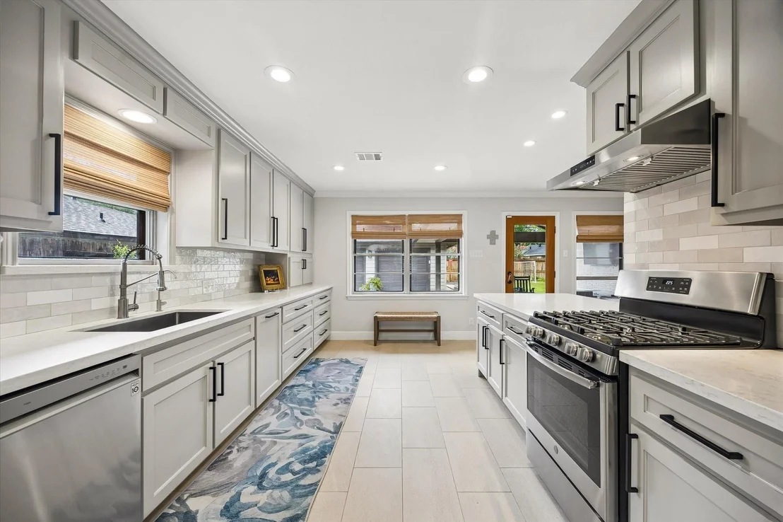 Photo of 2034 De Milo Drive