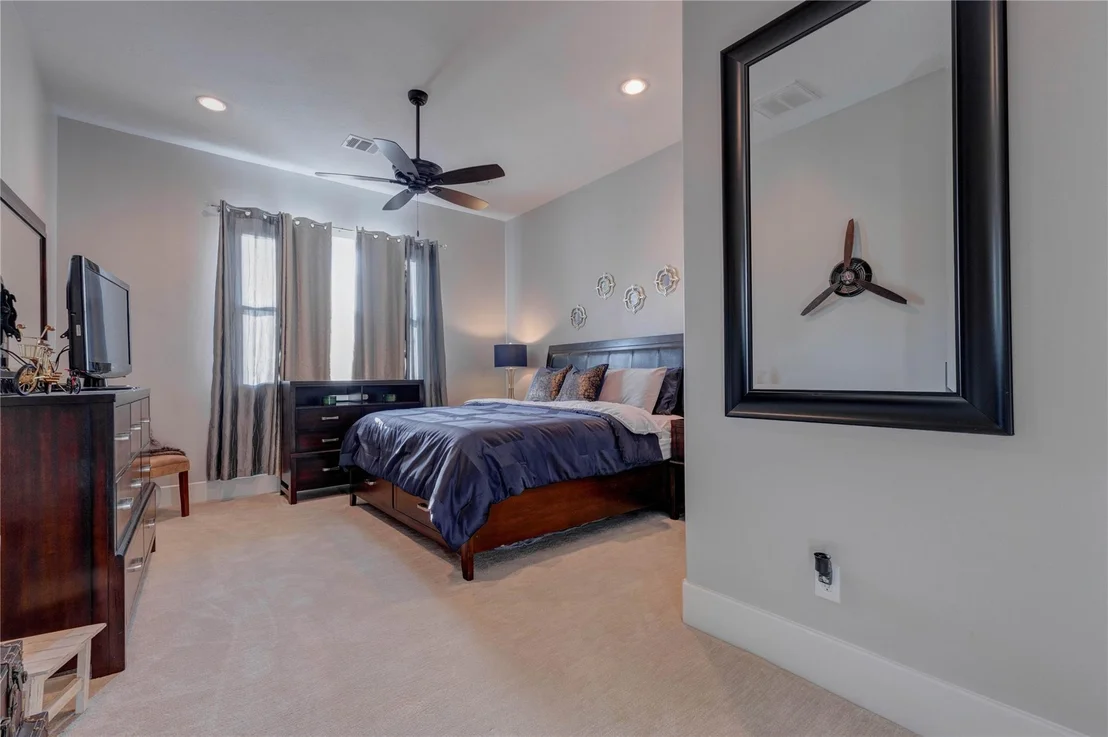 Photo of 2111 Saxon Drive