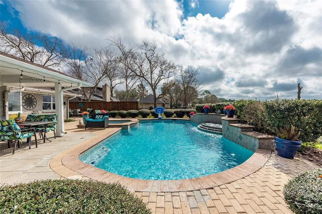 Photo of 15802 Torry Pines Road