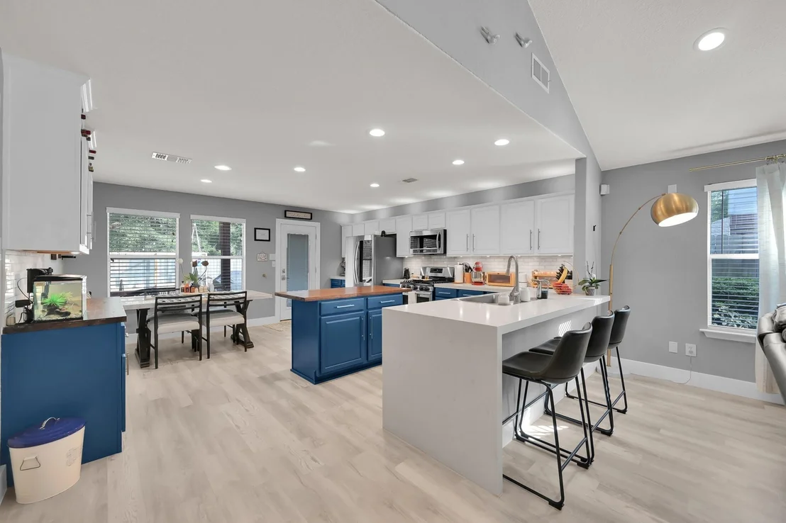 Photo of 123 Genesee Ridge Drive