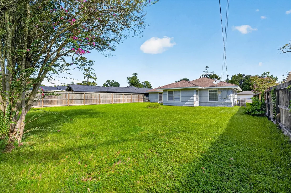 Photo of 6307 Pineshade Lane