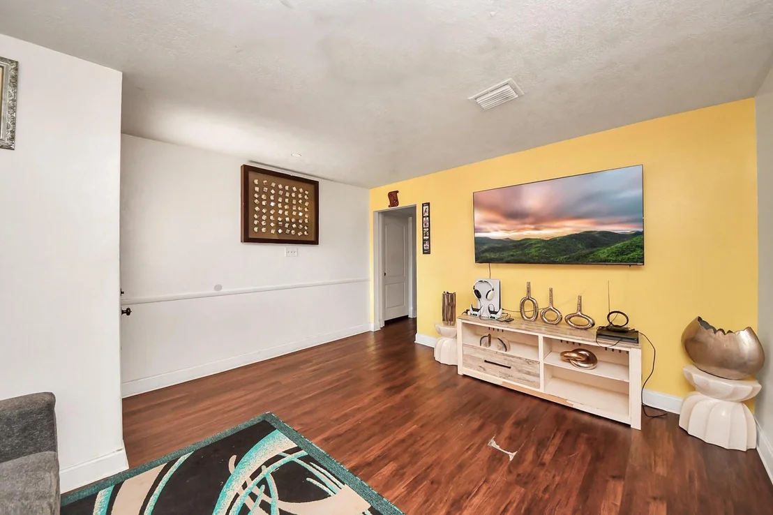 Photo of 5315 Fairgreen Lane