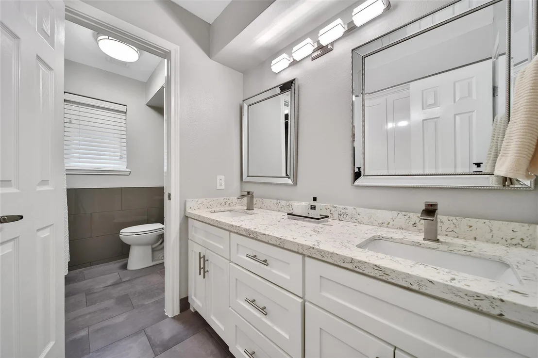 Photo of 963 Thornton Road