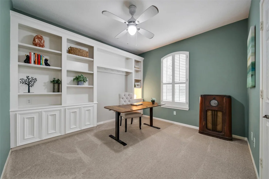 Photo of 63 Silver Bayou Court