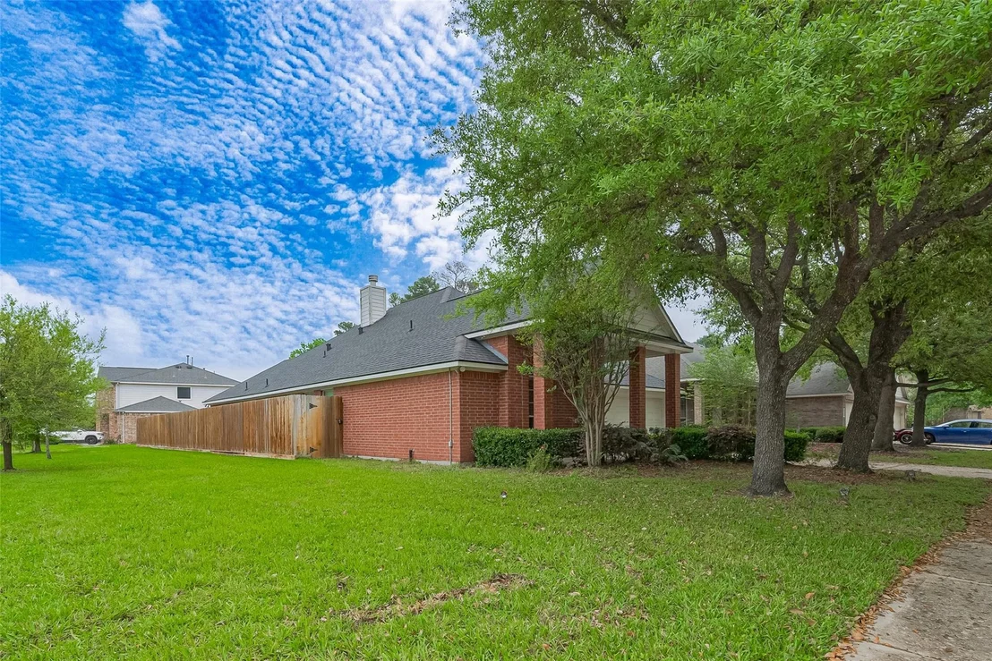 Photo of 1007 Casting Springs Way
