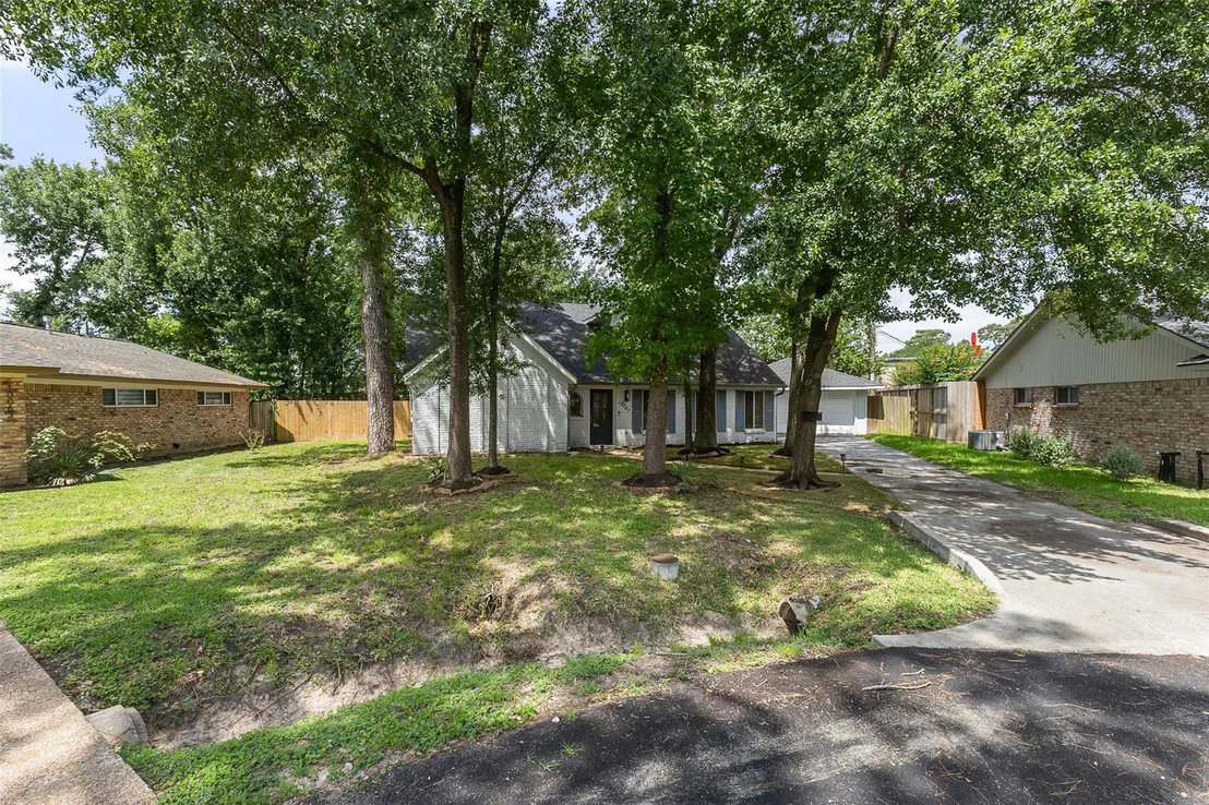 Photo of 10067 Briarwild Lane