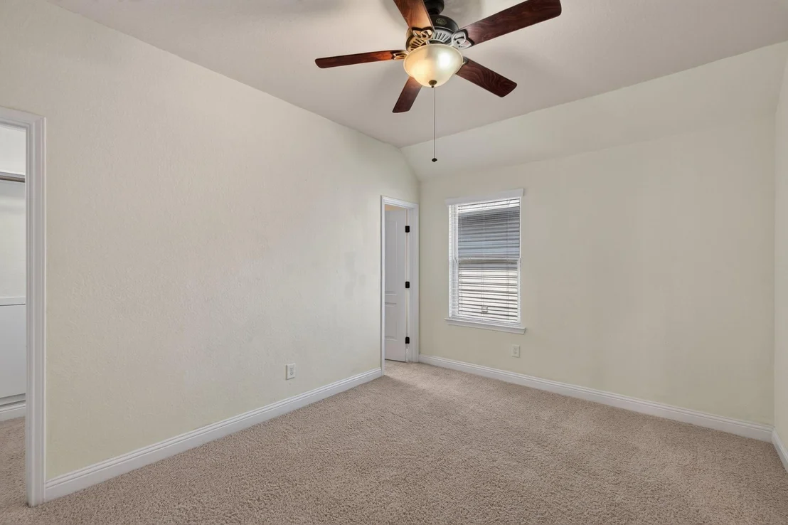 Photo of 31 Whispering Thicket Place