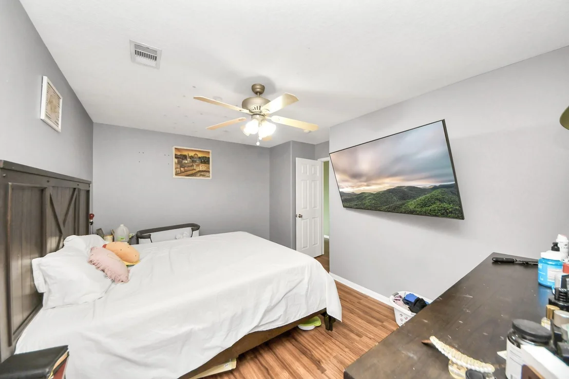 Photo of 922 N Sky Drive
