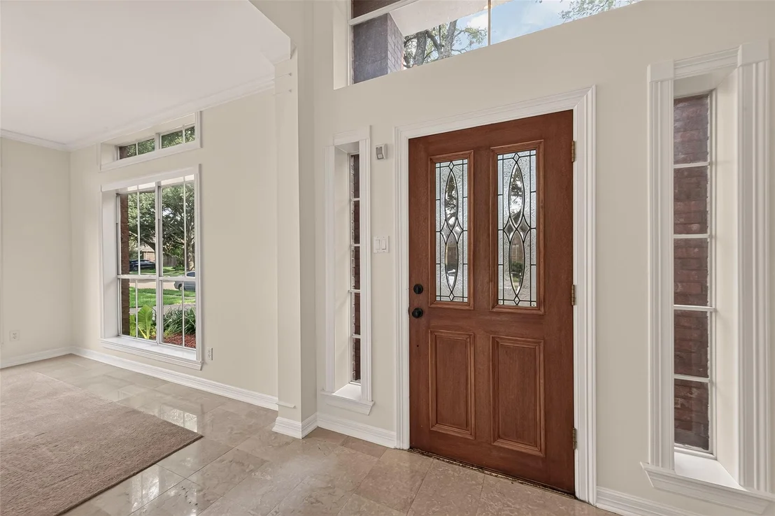 Photo of 14139 Swallowfield Drive