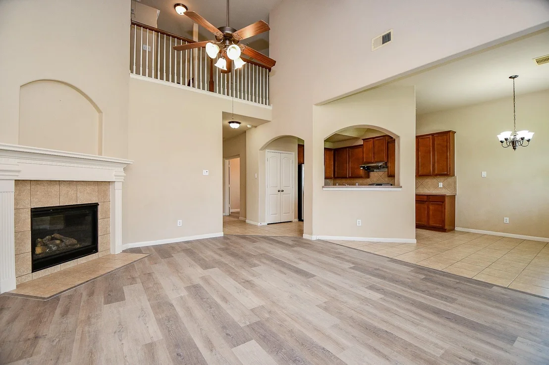 Photo of 2927 Empire Oaks Lane