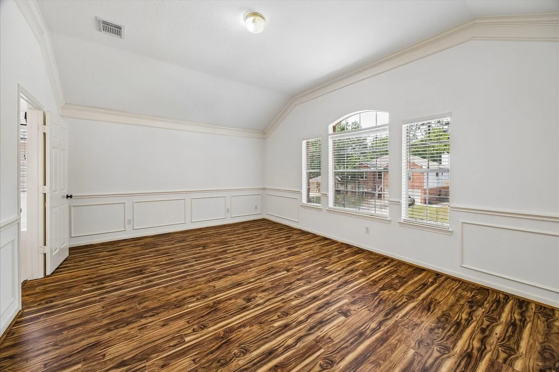 Photo of 734 W Clady Drive