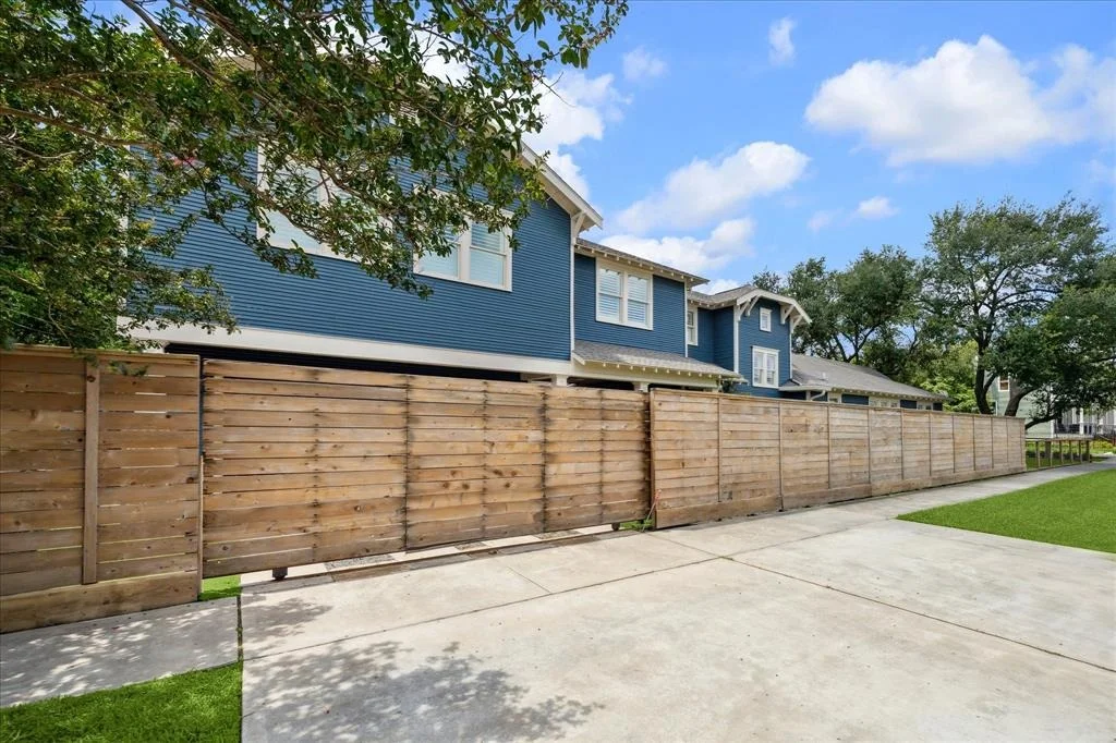 Photo of 446 Arlington Street