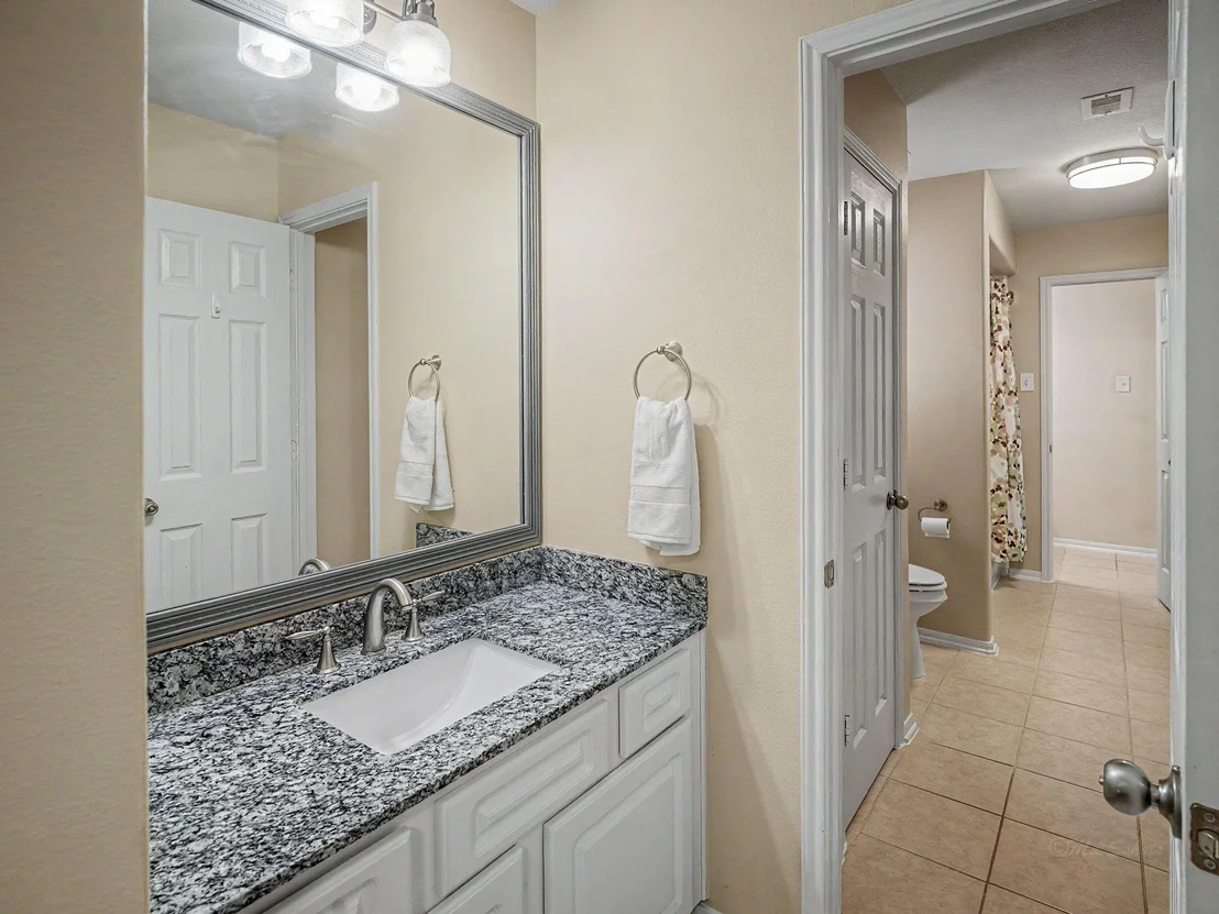 Photo of 2210 Fox Path