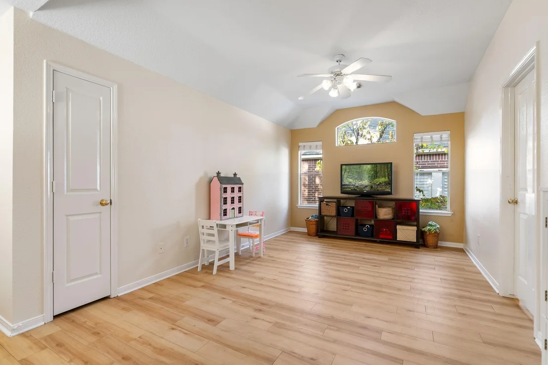 Photo of 30 Lyreleaf Place