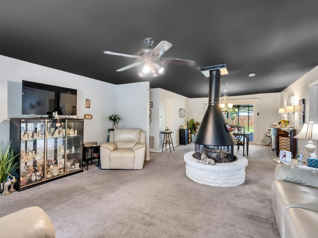 Photo of 905 Bartlett Road