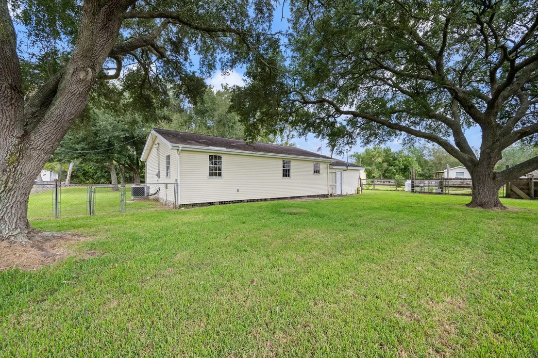 Photo of 11325 32nd Street