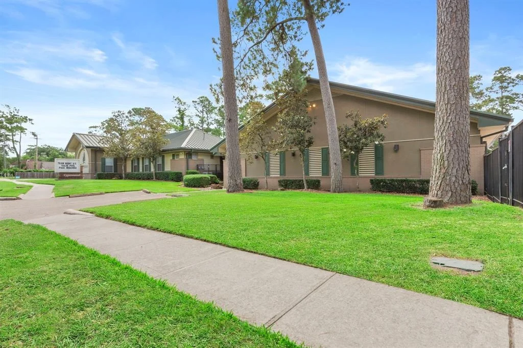 Photo of 17611 Cypress Spring Drive