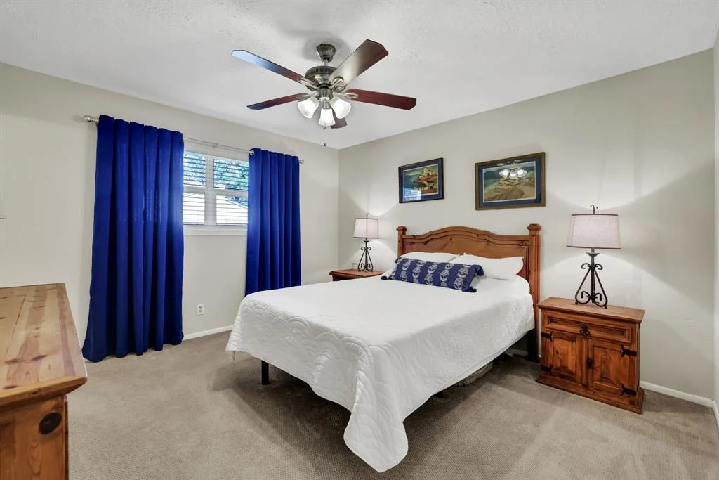 Photo of 255 Edgewater Way