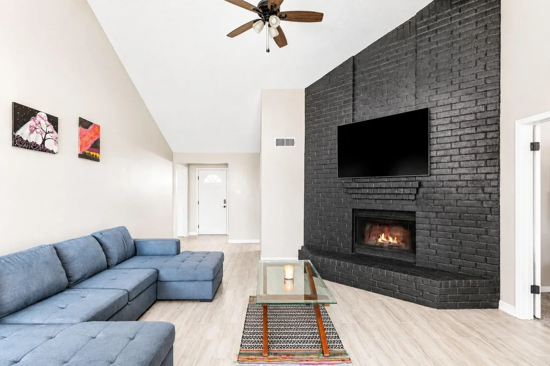 Photo of 19322 Woodglen Drive