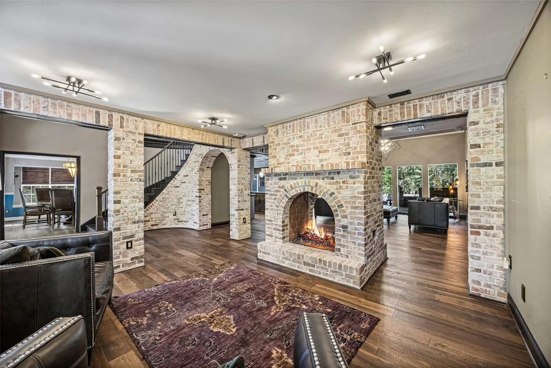 Photo of 1906 Castlerock Drive
