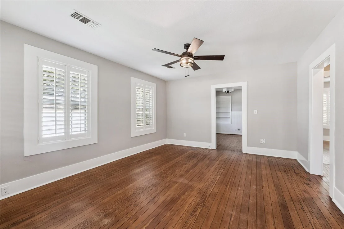Photo of 700 4th Street