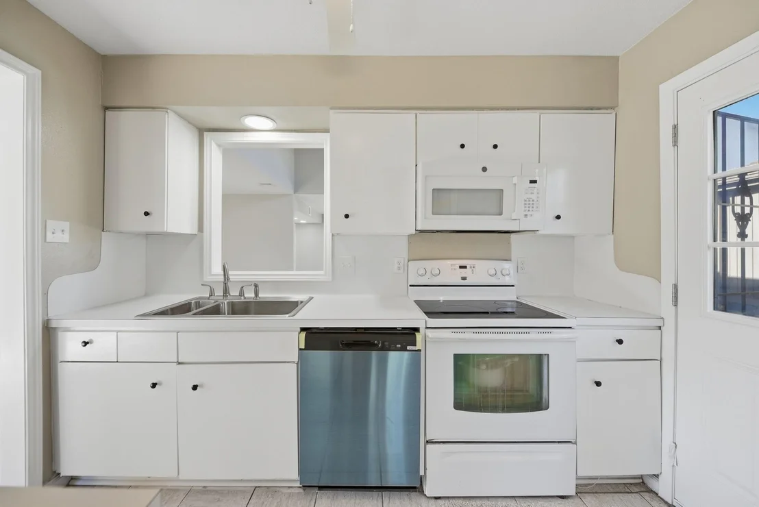 Photo of 11502 Bellerive Drive