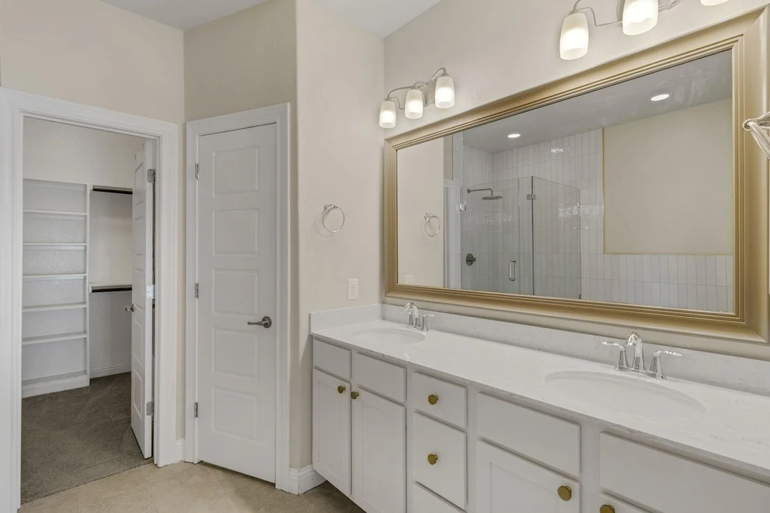 Photo of 1002 Shepherd Oaks Drive