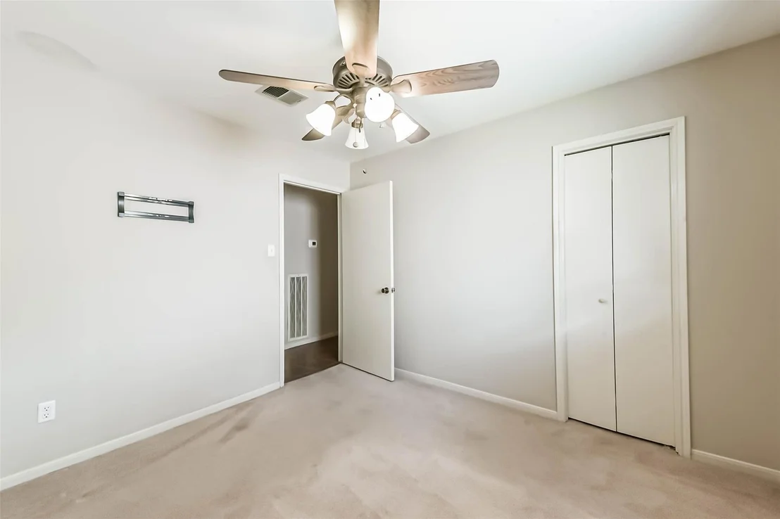 Photo of 1811 Rushbrook Drive