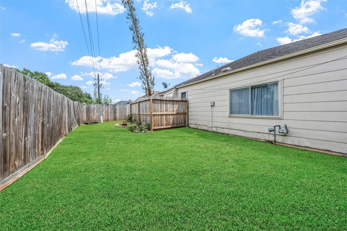 Photo of 12906 Ashford Chase Drive