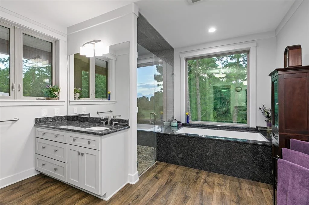 Photo of 815 Valley View Trail