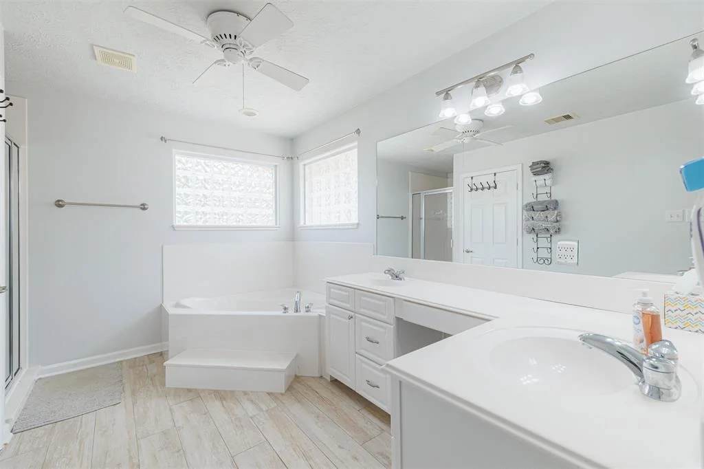 Photo of 5902 Deerfield Court