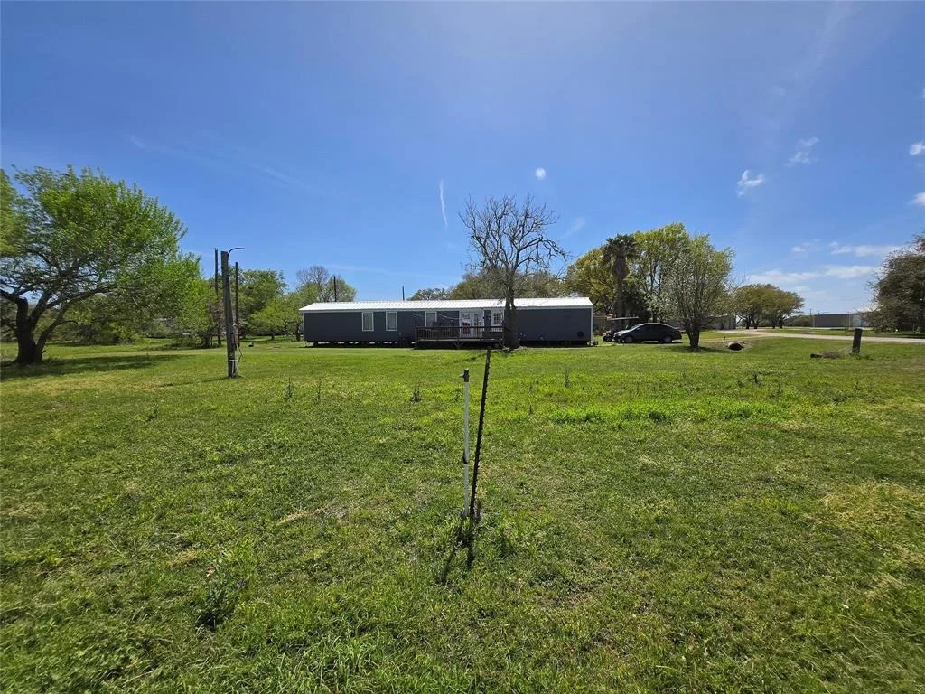 Photo of 307 Swallow Drive