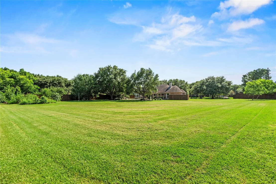 Photo of 16614 Rose Trail
