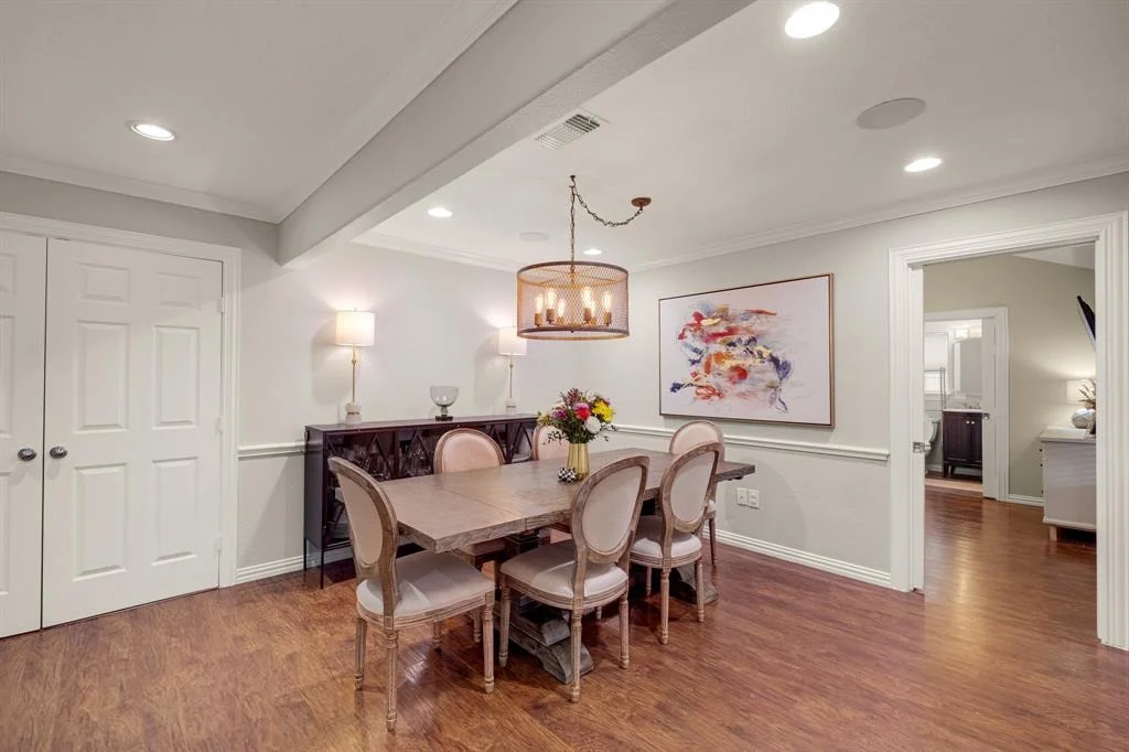 Photo of 1838 Saxon Drive