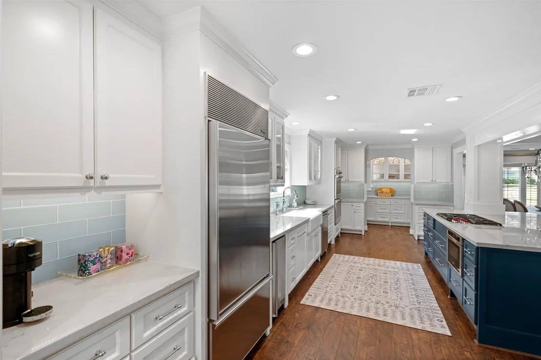 Photo of 14231 Carolcrest Drive