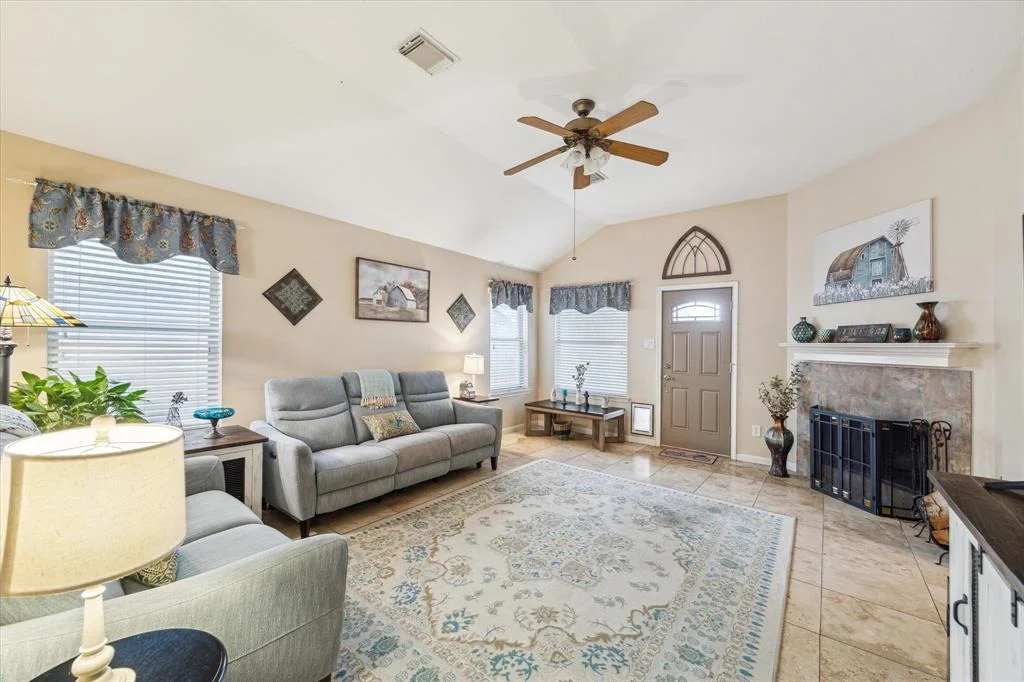 Photo of 2417 Horseshoe Bend
