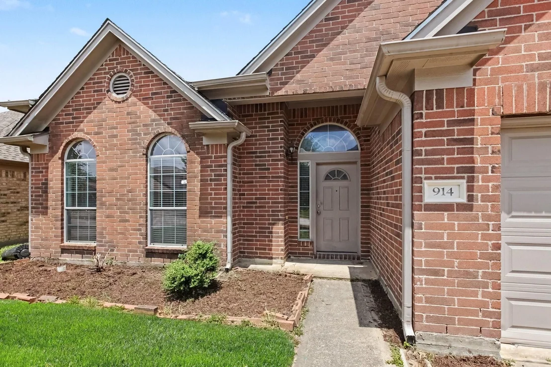 Photo of 914 Brady Bend Drive